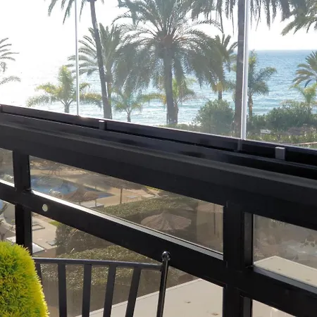 Skol 101. Beach Front Studio 4*
