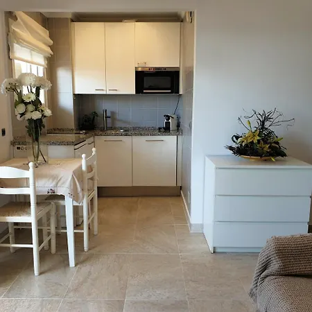 아파트호텔 Skol 101. Beach Front Studio